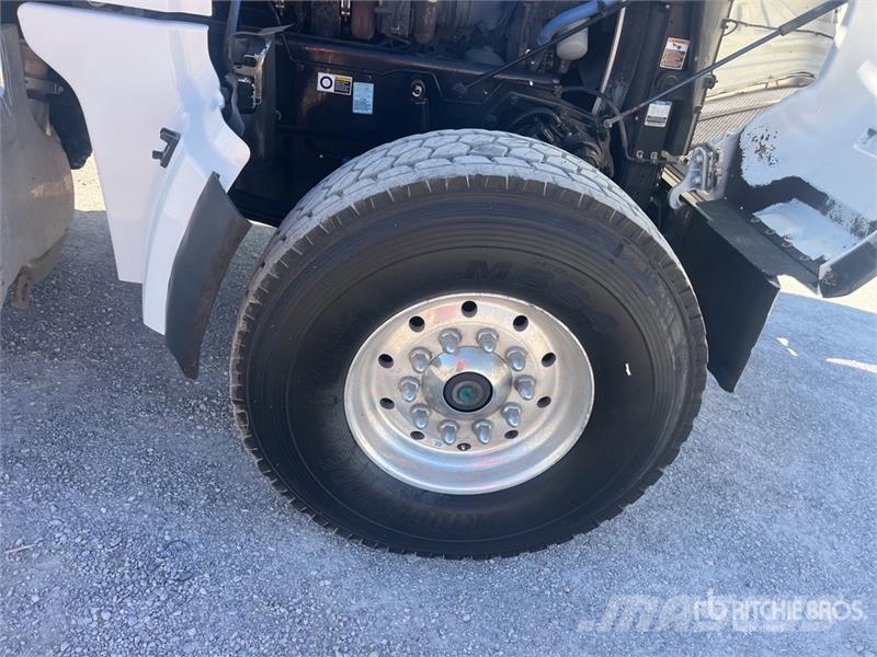 Peterbilt CAS FB22 Fat Boy on Peterbilt 567 12x4 Stone Spre ماكينات الحصاة والخرسانة