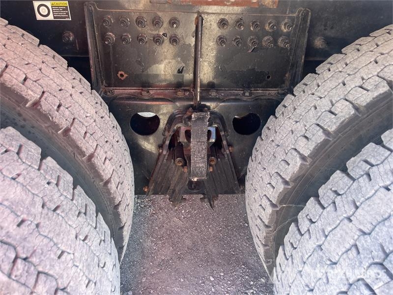 Peterbilt CAS FB22 Fat Boy on Peterbilt 567 12x4 Stone Spre ماكينات الحصاة والخرسانة