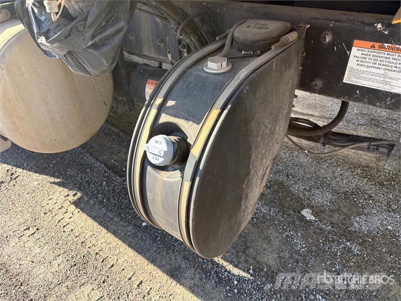 Peterbilt on Peterbilt 365 6x4 Vacuum Excavator Truck Vakuumski tovornjaki