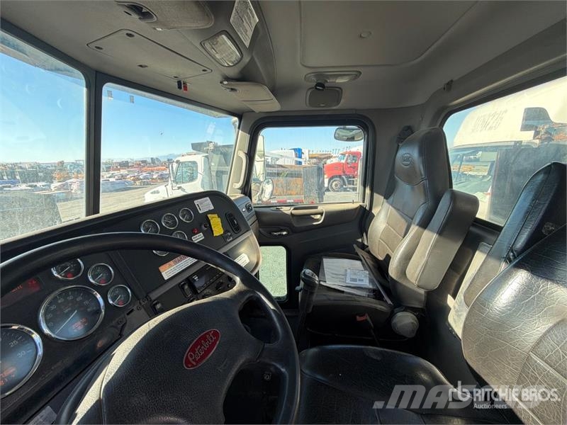 Peterbilt on Peterbilt 365 6x4 Vacuum Excavator Truck Vakuumski tovornjaki