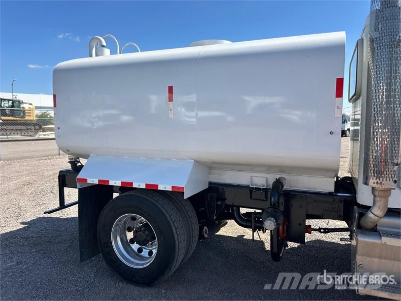 Peterbilt PB337 Vesisäiliöautot