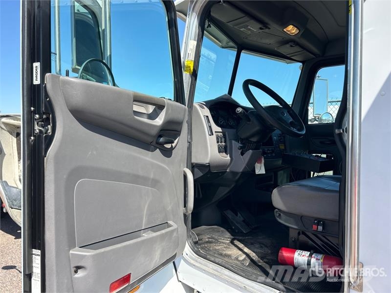 Peterbilt PB337 Vesisäiliöautot