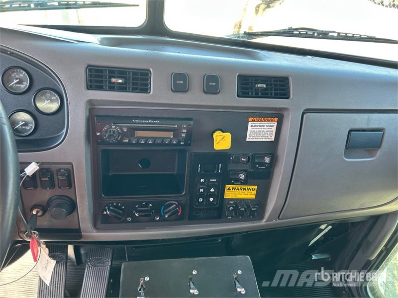 Peterbilt PB337 Vesisäiliöautot