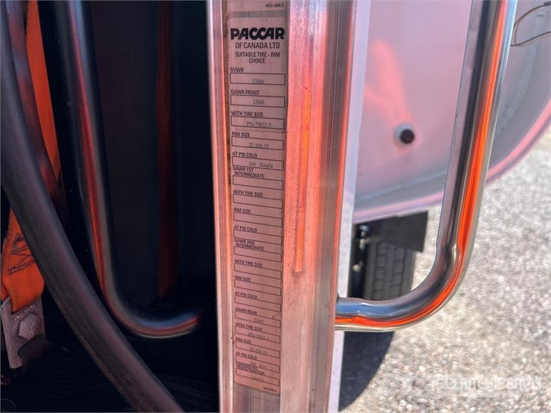 Peterbilt PB337 Vesisäiliöautot