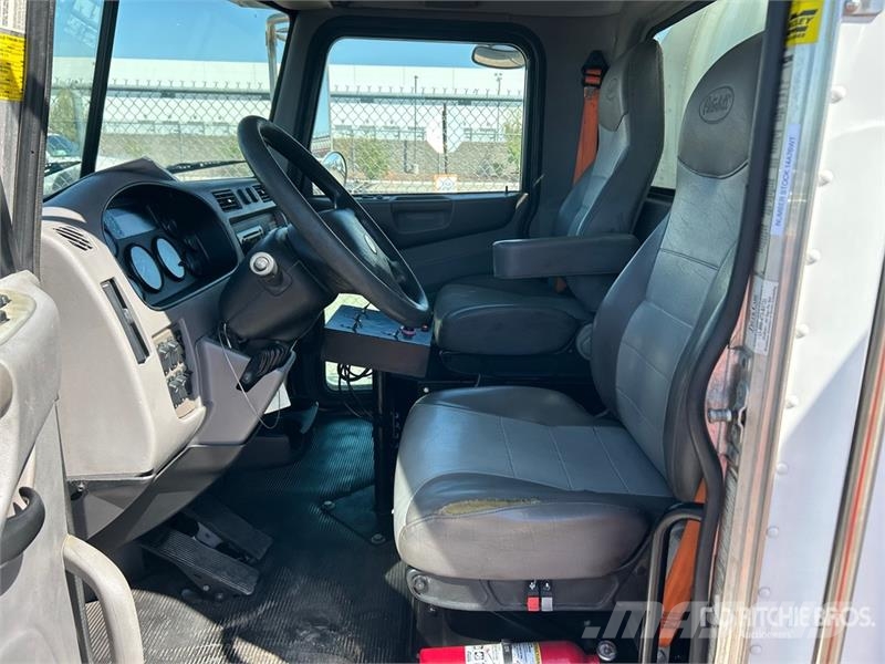 Peterbilt PB337 Vesisäiliöautot