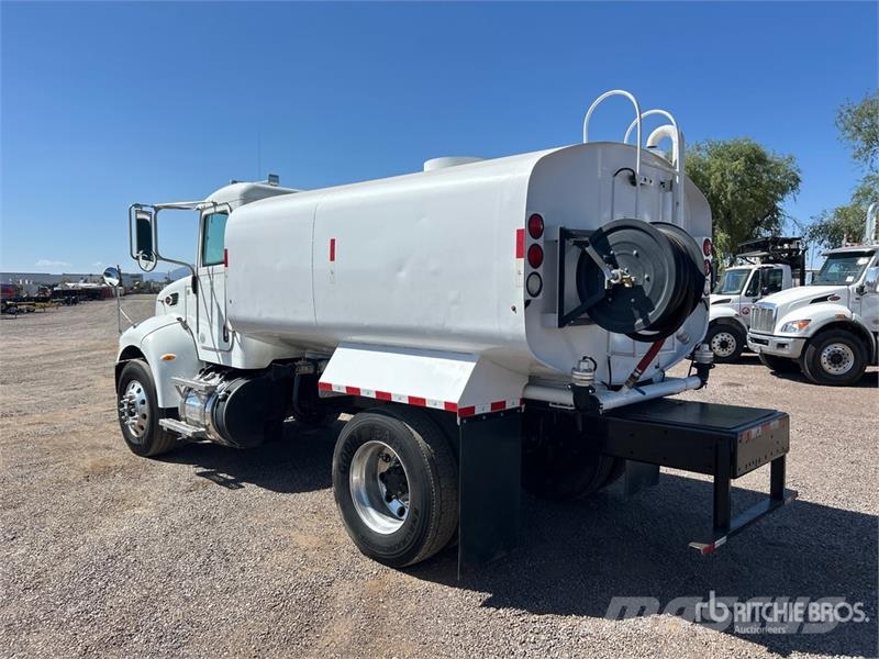Peterbilt PB337 Vesisäiliöautot