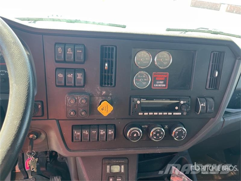 Peterbilt Tornado F3 Eco-Lite on Peterbilt 548 10x4 Vacuum Camiones aspiradores/combi