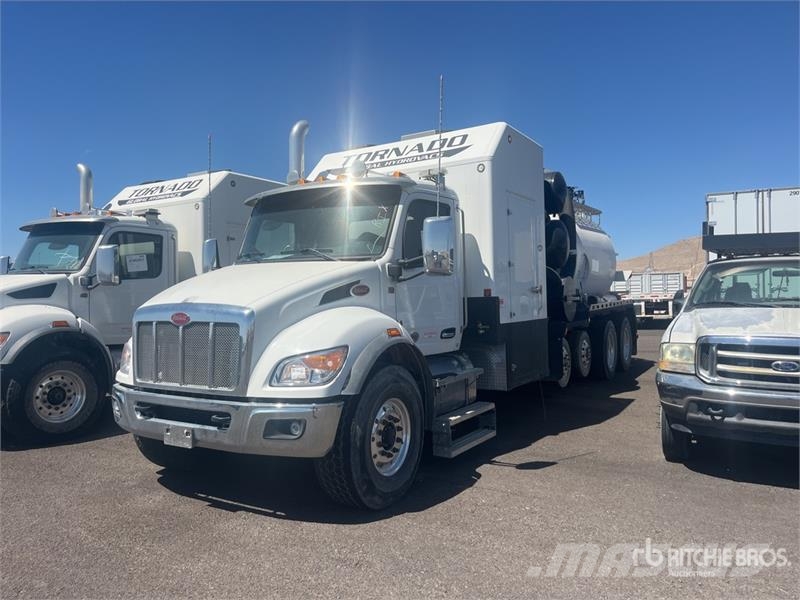 Peterbilt Tornado F3ECOLITE on Peterbilt 548 10x4 Vacuum Ex Camiones aspiradores/combi