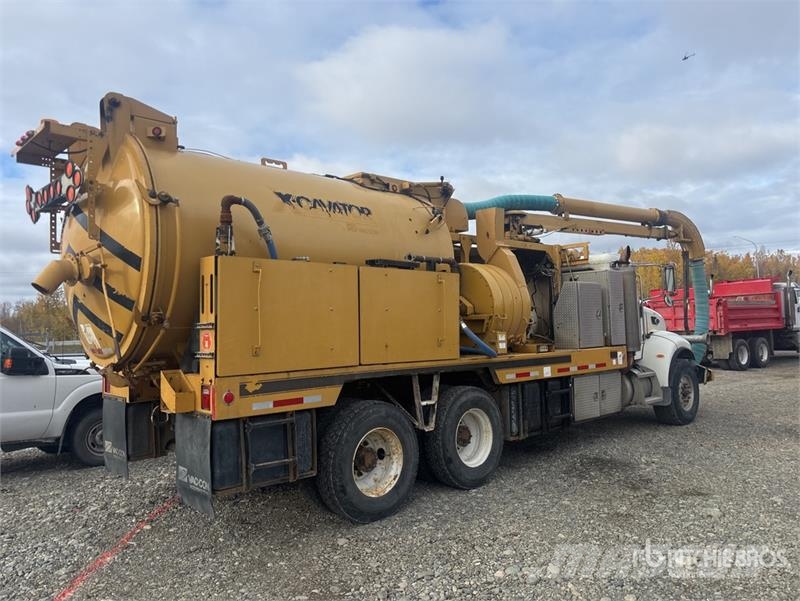 Peterbilt X-Cavator on Peterbilt 335 6x4 Vacuum Tanker Truck Vakuumski tovornjaki