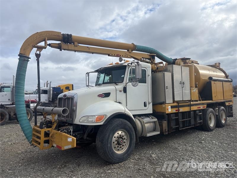 Peterbilt X-Cavator on Peterbilt 335 6x4 Vacuum Tanker Truck Vakuumski tovornjaki