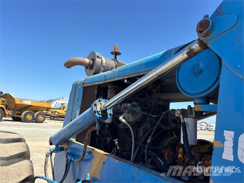 Pettibone 204 Rough terrain trucks