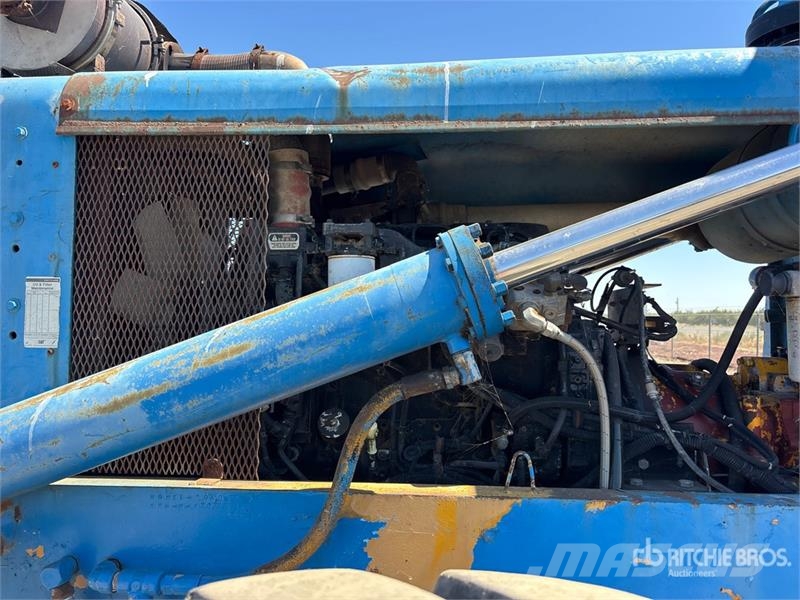Pettibone 204 Rough terrain trucks