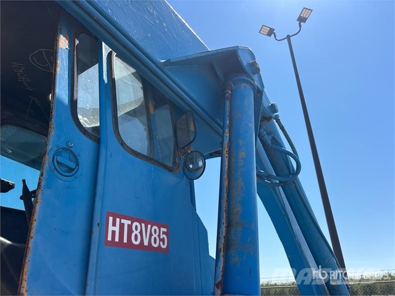 Pettibone 204 Rough terrain trucks
