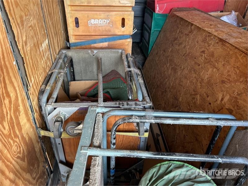 Pines 53 ft x 102 in T/A Van Trailer Skříňové přívěsy