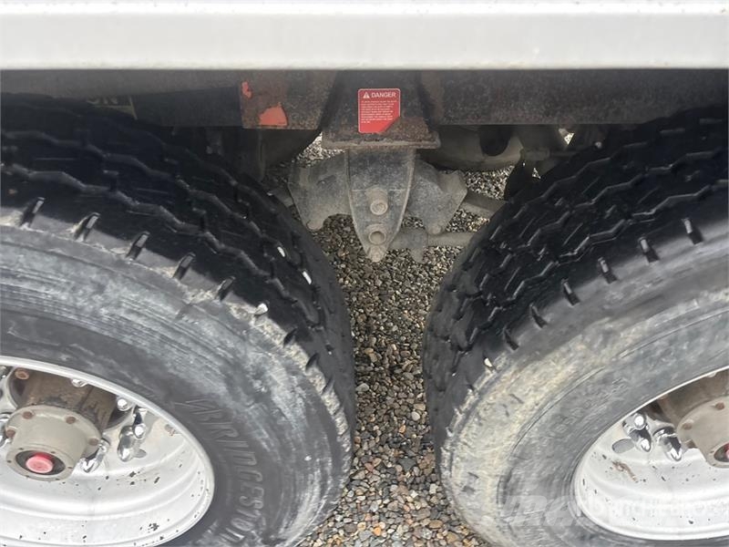 Pioneer Truckweld 15 ft 6 in Tri/A Turntable Pup Dump Trai Tipphengere