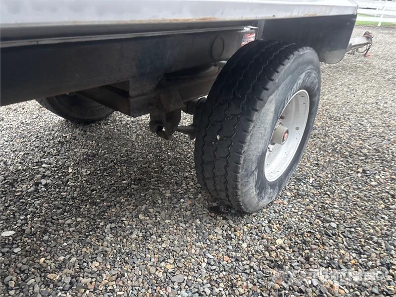 Pioneer Truckweld 15 ft 6 in Tri/A Turntable Pup Dump Trai Tipphengere