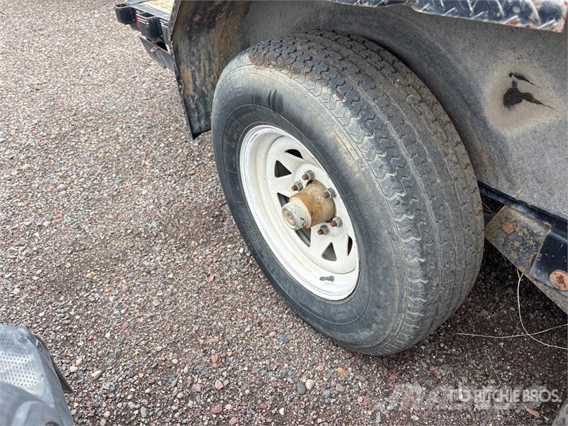 PJ 16 ft T/A Utility Trailer Citas piekabes