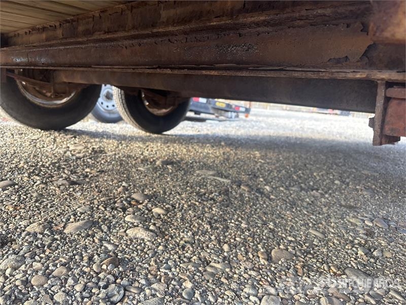 PJ 18 ft T/A Flatbed Trailer Platformas/izkraušana no sāniem