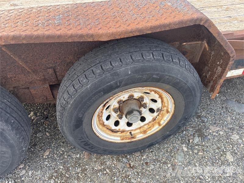 PJ 18 ft T/A Flatbed Trailer Platformas/izkraušana no sāniem