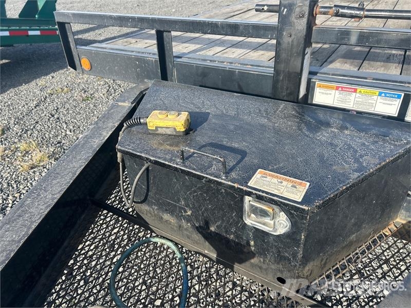 PJ 22 ft T/A Tilt Deck Trailer 低架裝載車