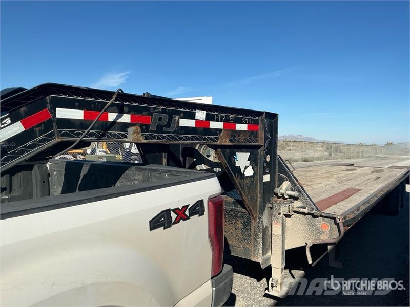 PJ 32 ft T/A Gooseneck Equipment Trailer Auto pārvadāšanas treileri