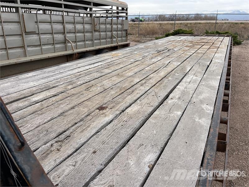 PJ 35 ft T/A Gooseneck Equipment Trailer Oprijwagen