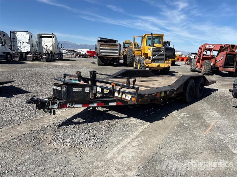 PJ Trailers Trailers 14060 lb 20 ft T/A Tilt Deck Tra Plataformas bajas