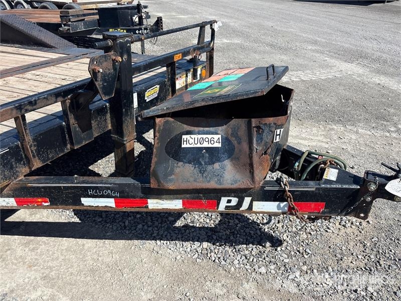 PJ Trailers Trailers 14060 lb 20 ft T/A Tilt Deck Tra Plataformas bajas