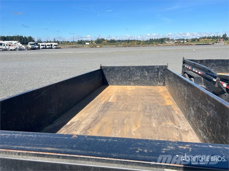 PJ Trailers Trailers 16 ft T/A Dump Utility Trailer Самоскиди