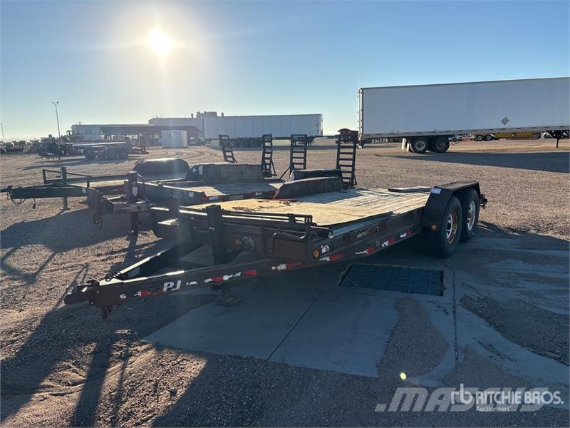 PJ Trailers Trailers 18 ft T/A Equipment Trailer Auto pārvadāšanas treileri