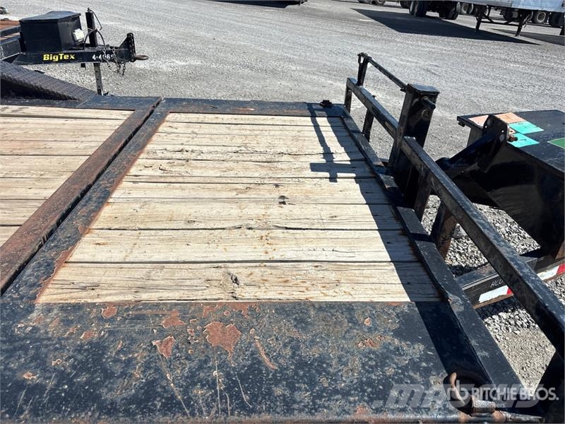 PJ Trailers Trailers 14060 lb 20 ft T/A Tilt Deck Tra Plataformas bajas