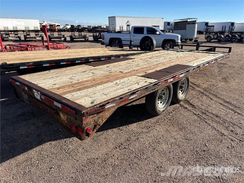 PJ Trailers Trailers 20 ft T/A Equipment Trailer Oprijwagen