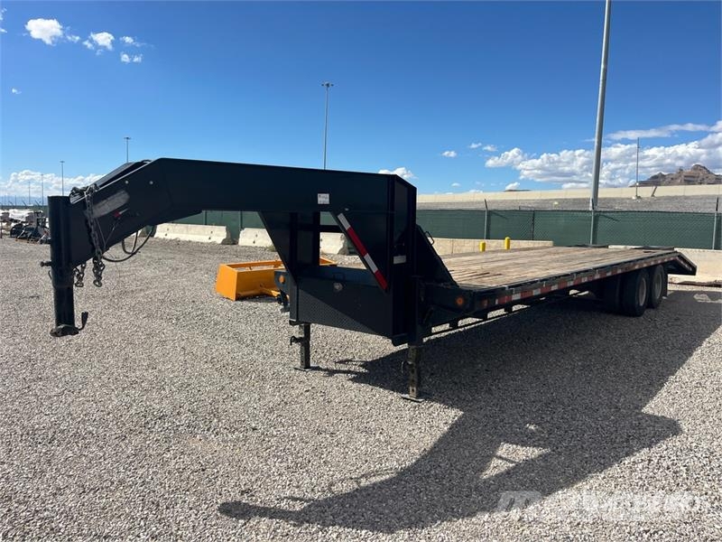 PJ Trailers Trailers 30 ft T/A Gooseneck Equipment Tr 車輛運輸拖車