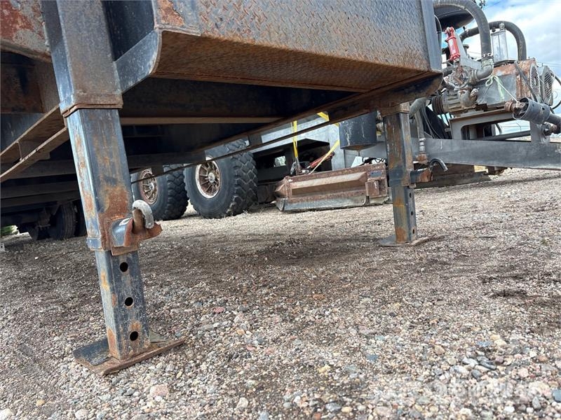 PJ Trailers Trailers 3F392 30 ft T/A Gooseneck Equipm Biltransporter henger