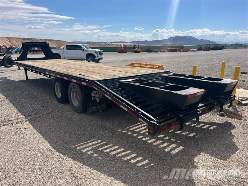 PJ Trailers Trailers 30 ft T/A Gooseneck Equipment Tr 車輛運輸拖車