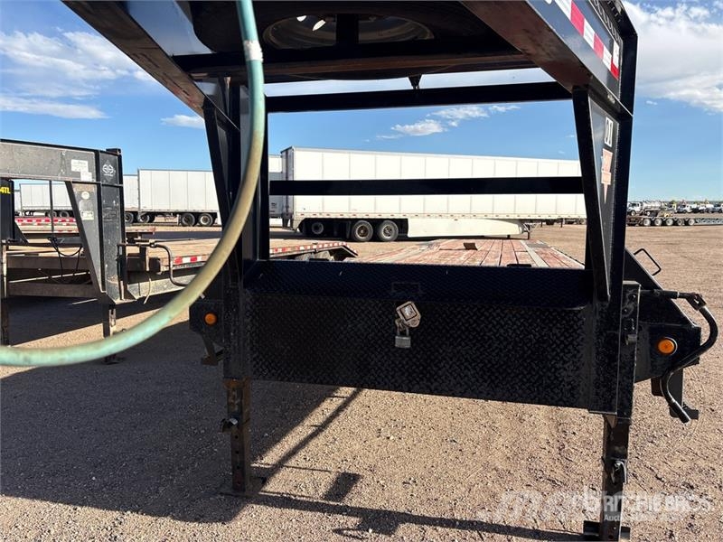 PJ Trailers Trailers 40 ft T/A Gooseneck Flatbed Trai 平板式/側卸式拖車