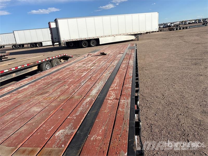 PJ Trailers Trailers 40 ft T/A Gooseneck Flatbed Trai 平板式/側卸式拖車