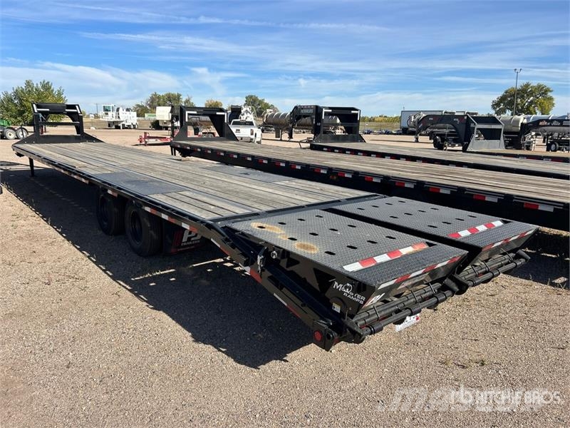 PJ Trailers Trailers LD401 40 ft T/A Gooseneck Equipm Autotransporter prikolice