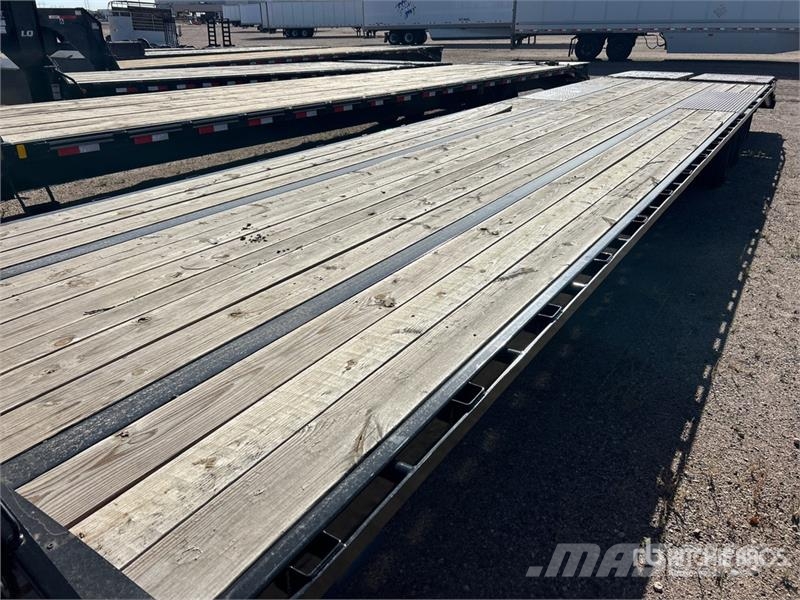 PJ Trailers Trailers LD401 40 ft T/A Gooseneck Equipm Autotransporter prikolice