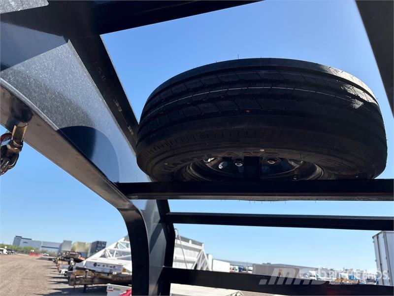 PJ Trailers Trailers LX402 40 ft T/A Gooseneck Equipm Autonkuljetusperävaunut