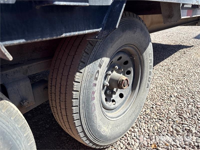 PJ Trailers Trailers LX402 40 ft T/A Gooseneck Equipm Autonkuljetusperävaunut