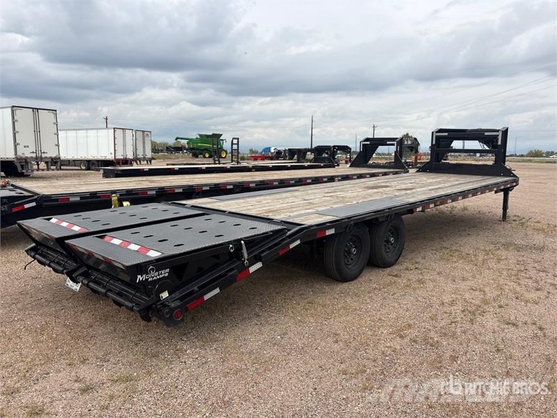 PJ Trailers Trailers LQ302 39 ft T/A Gooseneck Equipm Prikolice za autotransportere