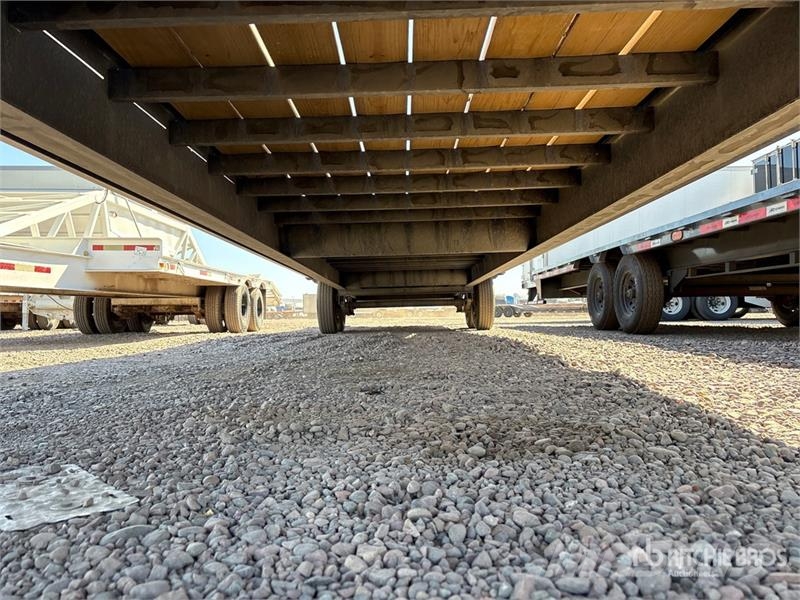 PJ Trailers Trailers LX402 40 ft T/A Gooseneck Equipm Autonkuljetusperävaunut