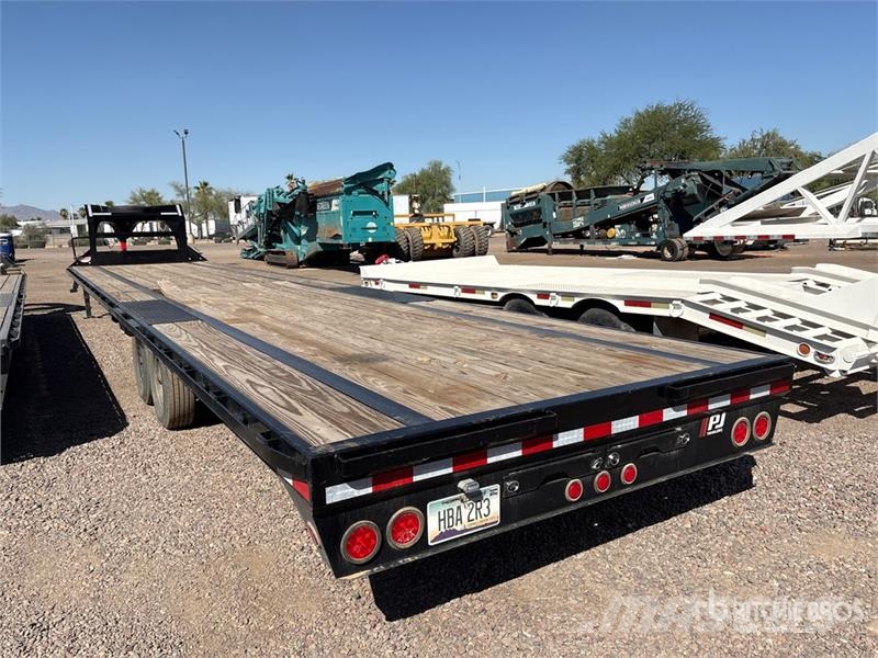 PJ Trailers Trailers LX402 40 ft T/A Gooseneck Equipm Autonkuljetusperävaunut