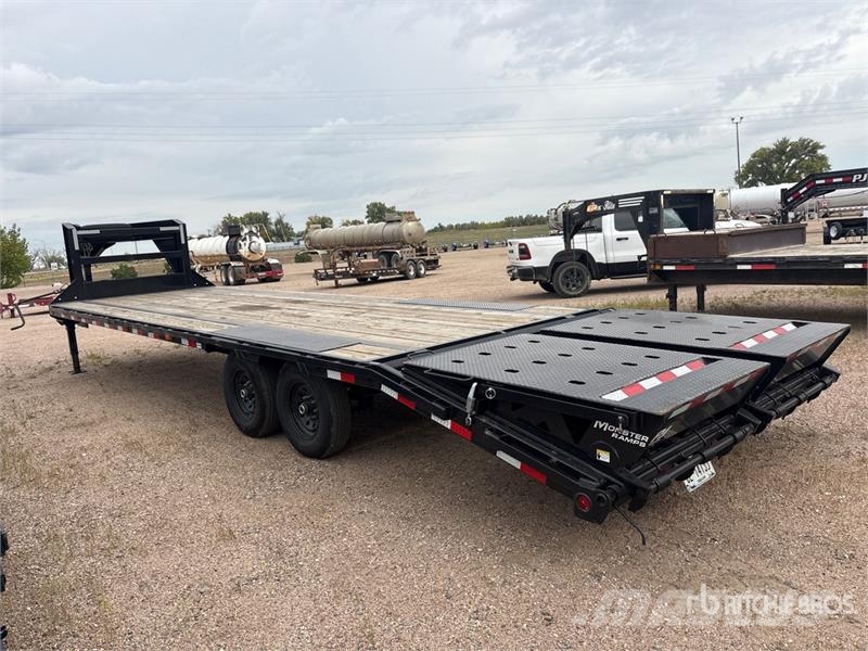 PJ Trailers Trailers LQ302 39 ft T/A Gooseneck Equipm Prikolice za autotransportere
