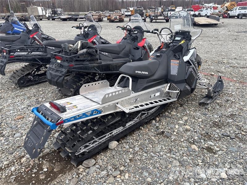 Polaris 800 PRO-RMK Snowmobiles
