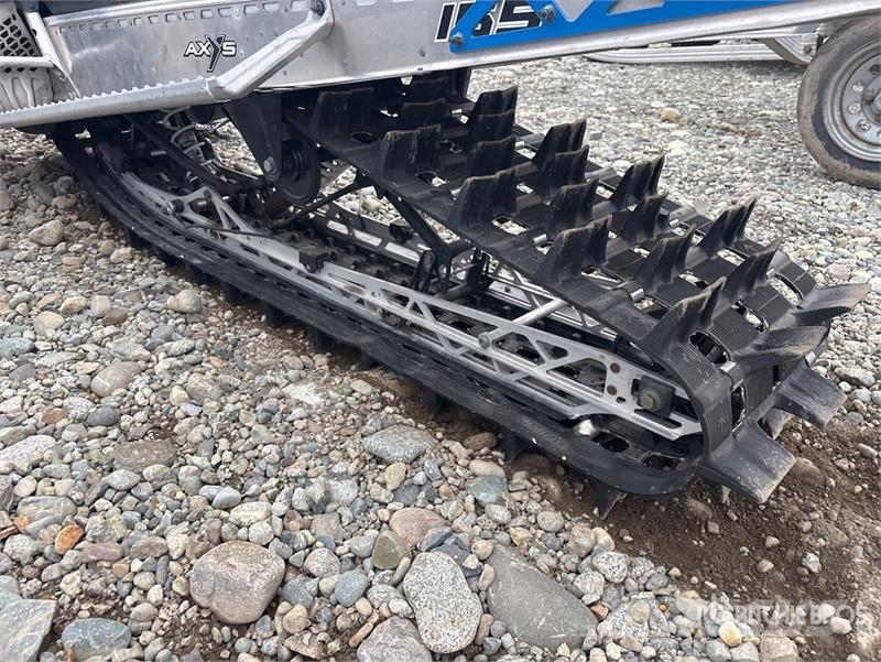 Polaris 800 PRO-RMK Snowmobiles