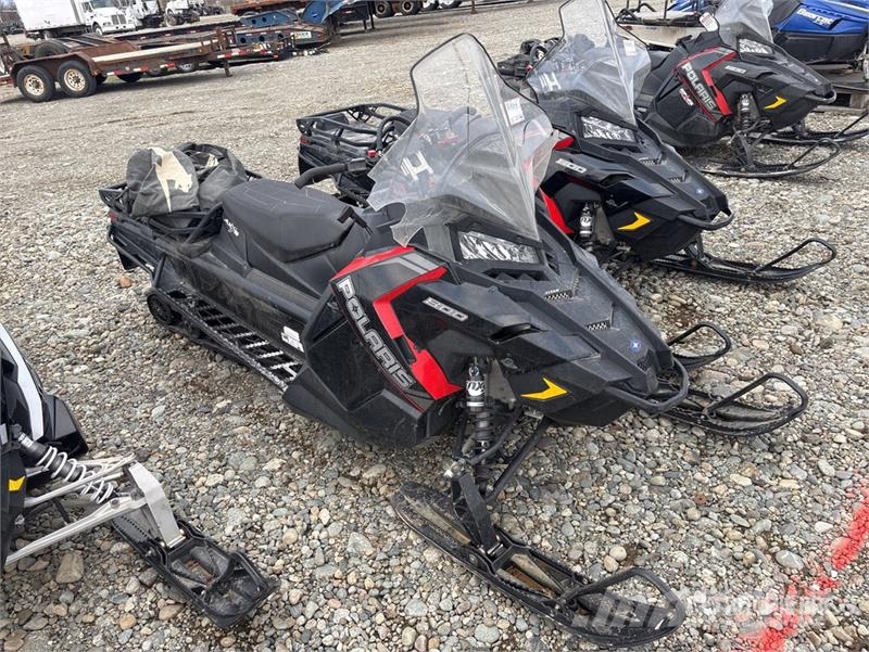 Polaris 800 Titan XC 155 ES Snowmobile (Inoperable) Snowmobiles