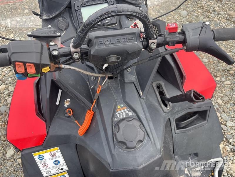 Polaris 800 Titan XC 155 ES Snowmobile (Inoperable) Snowmobiles