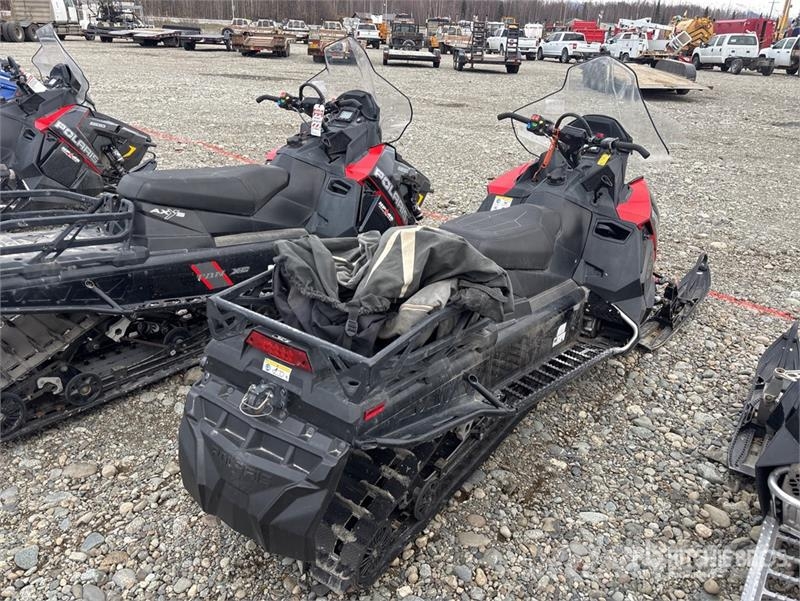 Polaris 800 Titan XC 155 ES Snowmobile (Inoperable) Snowmobiles
